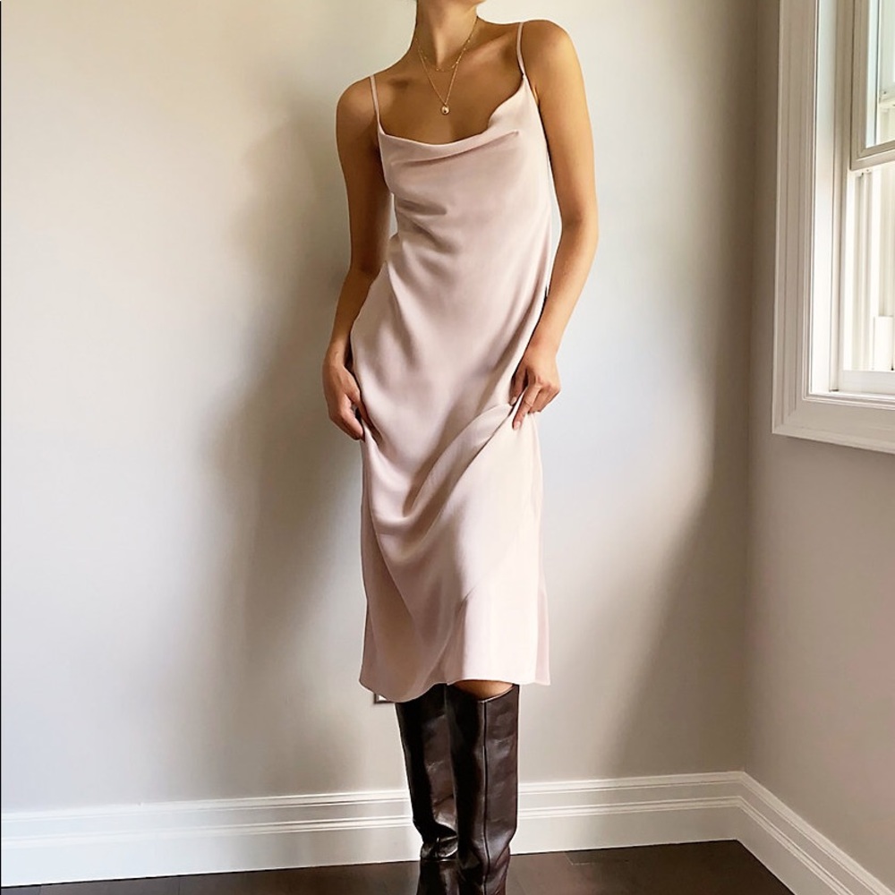 Aritzia Wilfred canto dress